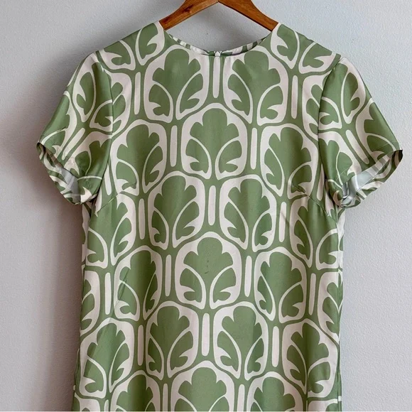 LA DoubleJ Green Sheath Mini Dress Short Sleeve Crew Neck - Picture 3 of 16